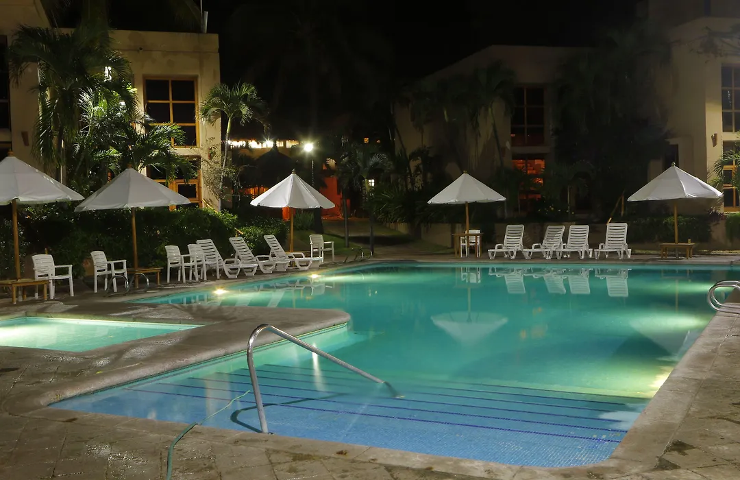 Villas El Rancho Green Resort-1